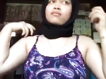 Check out Bf's outstanding solo sesh with Melayu in this super-hot Three way