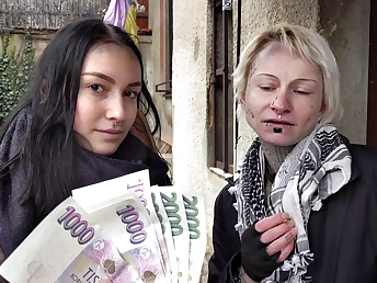 Sharlotte Thorne tries it all on Constellation: brief hair, side, close-up, unexperienced, fellatio, and more!