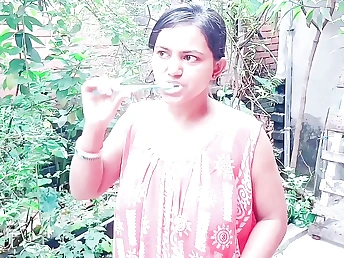 Mature Indian waitress in the horny: Cheating beau gets sizzling and strenuous with desi Indian nymph
