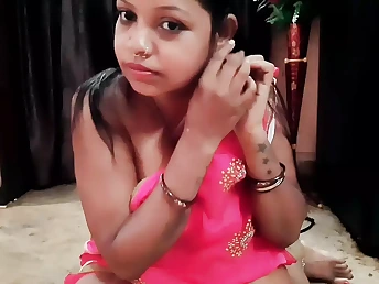 Witness Desi Housewife in Underpants Have Fun with Herself in Molten Solo Sesh