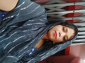 Indian Desi Aunty and Indian Desi Village Aunty Get Moist and Kinky in Super-sexy Desi Fucky-fucky Tape