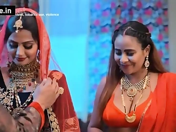 Ultra-kinky COUGAR Nasha Dekar gets her meaty bum pounded firm in the Indian Casa