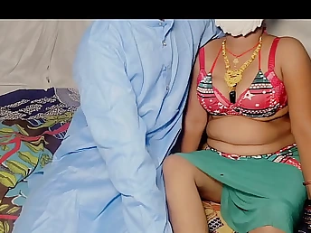 Desi Aunty & Desi Ashu share a naughty Christmas with daddy-in-law's weasel words in a sundress-filled oral frenzy