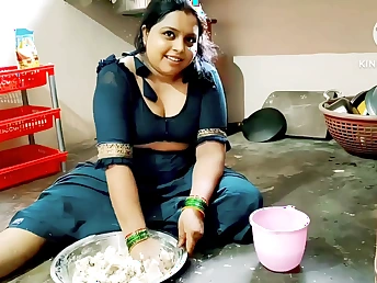 Hot Desi Indian Aunty Romped Hard in the Kitchen