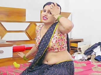 Full-grown Indian boss wife pays bill with hard sex in kitchen with Hindi audio