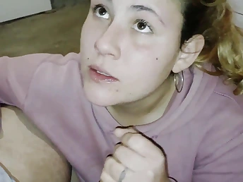 Blonde Latina mamada Casera takes on a huge tax in the Baño be incumbent on EsposaOculta - White Skin,