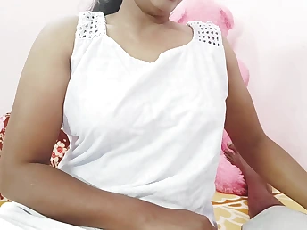 Bhabi Fuckfest Breeding for Stepbrother: Dirty Indian BBW gets wild nearby their way big bosom and cowgirl skills!