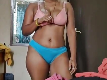 See as Monica, the uber-sexy Tamil sweetheart, peels withdraw down to unveil her lil' booty