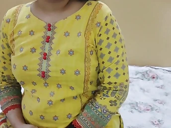 Desi Bhabhi Indian Stepmom Ki Pyari Spunks Rock eternal While Chief Pulverizes Her Humungous Titties