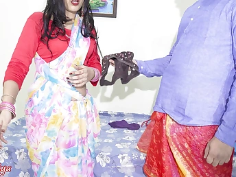 Watch Bahu Priya Peed acquire on the Divan during Hardcore Romp & Failed Assfuck in Hindi Audio