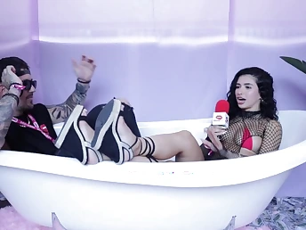 XBIZ Miami: Pillow Chat Taker's POINT OF Opinion Interview with Porno Industry Starlet